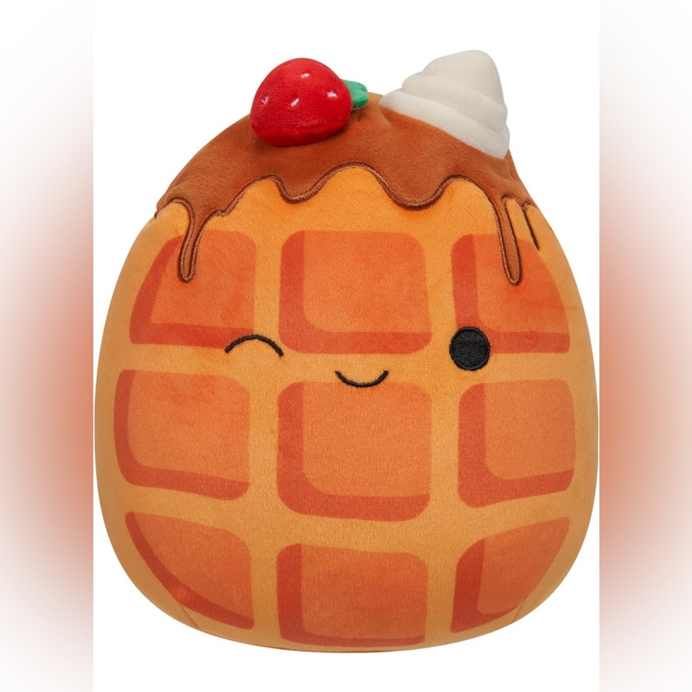 NWT 12” Weaver the Waffle 🧇 with Strawberries 🍓 & Whip Cream Squishmallow